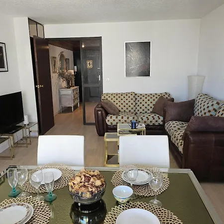 Au Centre De De 64 M2